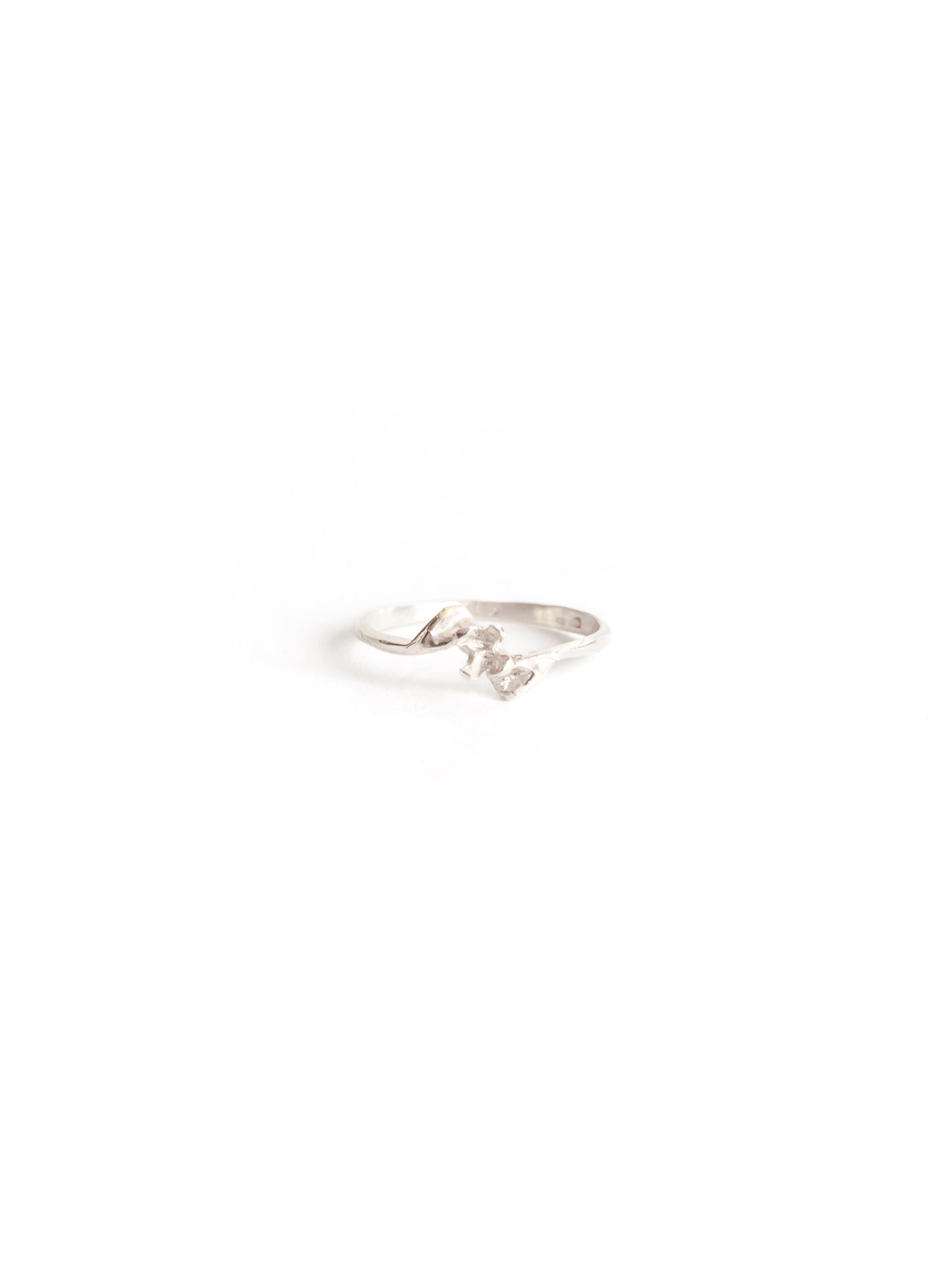 Anna solitaire ring