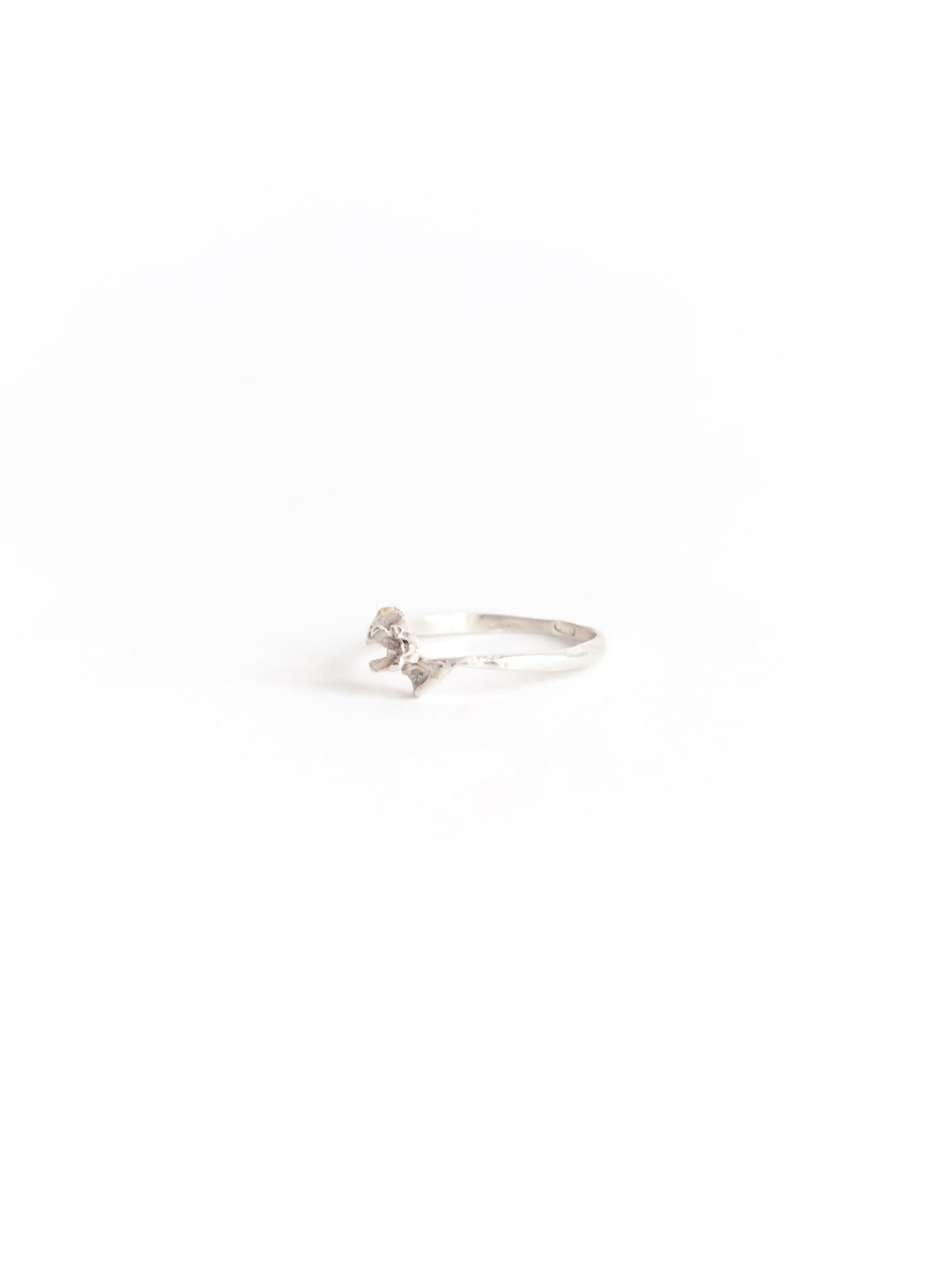 Anna solitaire ring